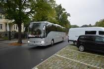 MTK-RS 383 kommt aus Richtung Olympiastadion in Berlin. Aufgenommen wurde ein Mercedes Benz Tourismo am 26.09.2014.
