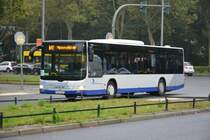 P-AV 441 (aus Falkensee) fährt am 26.09.2014 für die Messe Berlin auf der Shuttle Linie M1. Aufgenommen wurde MAN Lion's City in Berlin Heerstraße/Olympiastadion.
