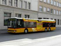 Postauto - SETRA  BE 88931  3-Achser mit Teilreklame eingeteilt auf der Linie 386 bei der Haltestelle vor der Hauptpost in Biel/Bienne am 14.06.2008