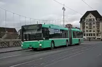 MAN Bus 785 auf der Linie 34 überquert die Mittlere Rheinbrücke. Die Aufnahme stammt vom 11.12.2014.