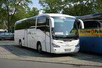 Irizar mit dem Kennzeichen aus Polen WPR PU67 steht am 21.08.2014 Berlin Zoologischer Garten.
