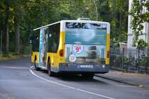 B-EX 639 (O 530 1. Generation) auf SEV fahrt für die Berliner S-Bahn am 05.09.2014. Aufgenommen Neue Kreisstraße Berlin/Kohlhasenbrück.
