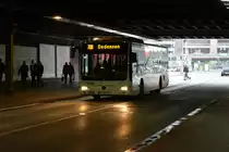 H-RH 875 fährt am 07.10.2014 auf der Linie 700 nach Dedensen. Aufgenommen wurde Mercedes Benz O530 Ü am Hbf Hannover.

