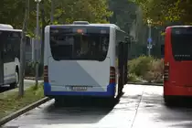Am 09.10.2014 steht P-GA 111 (Mercedes Benz O530) als Betriebsfahrt am Hauptbahnhof in Potsdam.

