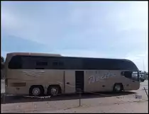 Neoplan Cityliner vom Reiseb�ro Belitz aus Deutschland im Stadthafen Sassnitz am 24.08.2013