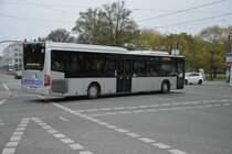 Am 25.10.2014 fährt P-AV 430 auf der Linie 612. Aufgenommen wurde ein Mercedes Benz O530 Low Entry Ü, Potsdam Platz der Einheit.
