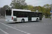 Am 25.10.2014 fährt P-AC 135 auf der Linie 692 zum Klinikum. Aufgenommen wurde ein Mercedes Benz O530 Low Entry , Potsdam Platz der Einheit.

