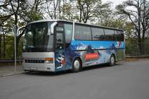 B-EK 314 steht am 25.10.2014 auf dem Rastplatz an der A115 beim Dreieck Funkturm. Aufgenommen wurde ein Setra 3xx.
