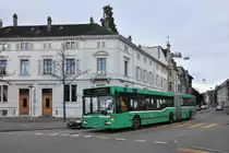 Mercedes O 405 731 auf der Linie 34 fährt zur Haltestelle am Wettsteinplatz. Die Aufnahme stammt vom 12.01.2015.