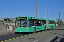 Mercedes O 405 733 auf der Linie 38 fährt zur Haltestelle Tinguely Museum. Die Aufnahme stammt vom 13.01.2015.