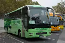 V-HR 206 (MAN Lion's Star) macht am 25.10.2014 Pause in Berlin am ZOB.
