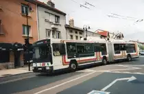 Nancy : Die meinsten PER 180 H waren auf der Linie 4/19 eingesetzt, die Übrigen auf der 3/33/43. Hier am 16/05/1998.