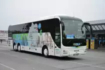 Am 25.10.2014 wird K-CS 928 (MAN Lion's Coach) nach Köln am Halt Berlin ZOB bereitgestellt.
