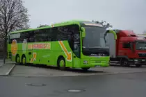 Am 25.10.2014 macht WES-MV 710 (MAN Lion's Coach) Pause, Berlin ZOB.
