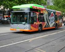 �strabus mit Pizza-Hut-Werbung