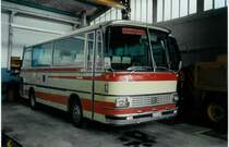 Aus dem Archiv: AFA Adelboden 17/BE 332'800 Setra Jahrgang 1970 (ex Born, Olten) im April 1988 Adelboden, Garage