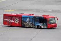 Flughafenbus Nr.52 am Flughafen Zürich 23.1.2015