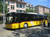 MAN Lion's City Nr. 230 am 20.6.08 beim Bhf. Wiedikon. Dieses Fahrzeug von PU Stutz wird demn�chst das Leitsystem eingebaut bekommen werden. Umnummeriert wurde dieser MAN bereits, denn mit diesem Einbau erh�lt jedes Postauto im Kanton Z�rich eine einmalige Betriebnummer, die sich Handgelenk mal Pi auf das Baujahr des Fahrzeugs zur�ck schliessen l�sst, d.h. je h�her die Nummer, umso neuer das Fahrzeug.