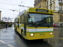 TransN Neuchâtel - Trolleybus Nr.113 unterwegs auf der Linie 1 in der Stadt Neuchâtel am 07.02.2015