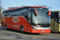 UEM-UR 52 (Setra S 516 HD) steht am 27.12.2014 auf dem Rastplatz an der A 115 (Avus).
