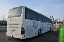 UEM-UR 32 (Mercedes Benz Tourismo) steht am 27.12.2014 auf dem Rastplatz an der A 115 (Avus).
