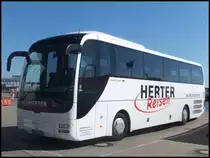 MAN Lion's Coach von Herter Reisen aus Deutschland im Stadthafen Sassnitz am 06.09.2013