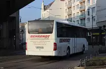 Der Mercedes-Tourismo der Firma Behrendt am 02.03.2014 in Brandenburg am Neustädtischen Markt.