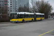 B-V 4268 (Solaris Urbino 18) fährt am 17.01.2015 auf der Linie X54. Aufgenommen am S-Bahnhof Marzahn.
