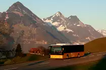 Ein Mercedes-Benz O 530 Citaro Postauto auf dem Kurs 60.311 Seelisberg, Bahnhof - Stans, Länderpark bei der Fahrt entland vom Vierwaldstättersee bei Buochs; 07.03.2015