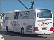 MAN Lion's Coach von Herter Reisen aus Deutschland im Stadthafen Sassnitz am 06.09.2013