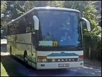 Setra 315 GT-HD von Autobusų Nuoma J. Raudoniaus IĮ aus Litauen (ex Top-Reisen) in Sassnitz am 07.09.2013