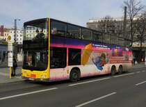 MAN Lions City DD Wg.3316 auf´m 100er am S+U Alex, 7.03.15