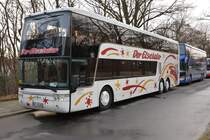 HF-AG 665 steht am 17.01.2015 an der Jesse-Owens-Allee in Berlin. Aufgenommen wurde ein VanHool T 927.
