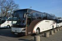 GS-P 215 (Mercedes Benz Tourismo) steht am 18.01.2015 in Berlin, Olympischer Platz.
