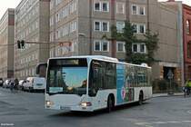 Ein   Brannauto   (Citaro I) der Firma Nieder aus der Ziegelstraße in Richtung Monbijoustraße, Berlin. 28.02.2015