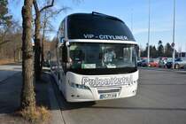 BZ-PY 444 (Neoplan Cityliner) steht am 18.01.2015 in Berlin, Olympischer Platz.
