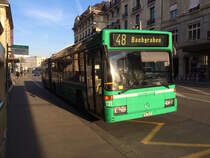 Ja, von mir gibts auch mal was anderes als alte Citaros :-) Mercedes O405GN Nr. 731 alias einer der  Schnäpplibusse  (1995) der BVB (ex. VAG Freiburg) am 9. März 2015 beim Bahnhof Basel. Lange stehen sie nicht mehr im Einsatz. Bereits sind 3 neue C2 Gelenker für die BVB eingetroffen. Ab Ende April sollen diese eingesetzt werden. Ab dann dürften die ersten O405GN ausrangiert werden. 