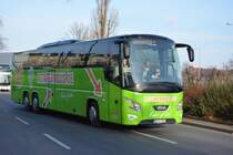 CW-LL 1121 ist am 18.01.2015 unterwegs Richtung Stuttgart. Aufgenommen am ZOB in Berlin, VDL Futura.
