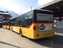 Postauto Regie Prättigau, Mercedes-Benz Citaro (GR 168856, 2000, ex. PU Vogt Nr. 2) am Do 19. März 2015 am Bahnhof Klosters GR, Platz. Nebst natürlich dem ältesten Citaro Nr. 59 der Regie Prättigau hoffte ich auch auf den nur ein Jahr jüngeren Citaro Nr. 56 (mit Baujahr 2000 ebenfalls langsam selten). Und mit viel Glück erwischte ich gleich beide! :-)