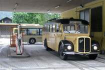 100 Jahre Postbus Osterreich, Festgelande Postgarage Schuttdorf, Zell am See, 18 - 20 mei 2007.

Saurer 5 GF-U, PT 38063, am Tankstelle, 17 mei 2007