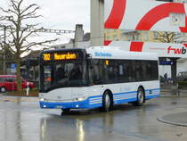 Will Mobil - Solaris  Nr.232  SG 390767 bei der zufahrt zu den Bauhaltestellen vor dem Bahnhof in Will am 27.03.2015