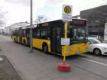 MB O 530 G Wg.4045 (ex Stuttgart SSB) auf M4 Ersatz, Sulzfelder Str. am 4.4.15
