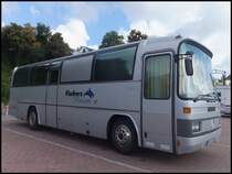 Mercedes O 303 (Wohnmobil? und ehemalig Fischers Reisen?) aus Deutschland im Stadthafen Sassnitz am 21.09.2013
