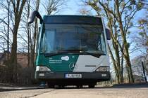 P-AV 915 steht am 27.02.2015 an der Endhaltestelle Potsdam, Institut für Agrartechnik. Aufgenommen wurde ein Mercedes Benz Citaro der VIP.
