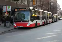 MB C2 G HHA 7444 auf Linie 109 am HBF/Mönckebergstr., 9.4.15