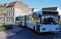 24. April 2015 Brandenburg, Ziegelstraße - ein O405G des Domstiftgutes Mötzow auf Feierabendfahrt. 