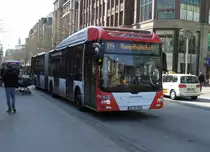 MAN Lions City GL HHA 7361 auf Linie M4 am HBF/Mönckebergstr., 9.4.15