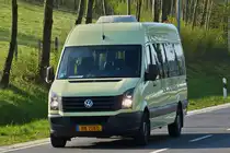 . BK 7160, VW Crafter Kleinbus gesehen nahe Colmar Berg am 21.04.2015. 