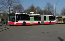 MB Citaro Facelift G HHA 7302 auf Linie M13 am S Veddel, 9.4.15