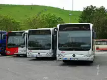 Zwei VBK Mercedes Benz Citaro C1 Facelift am 25.04.15 im Karlsruhe Betriebshof West beim Tag der Offenen Tür bei der VBK